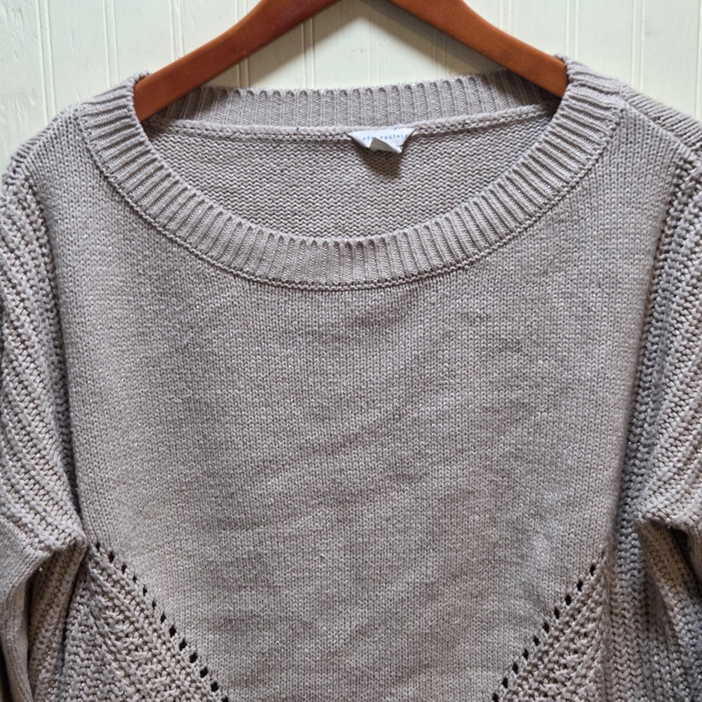 Aeropostale Sweater Womens Medium Beige Crew Neck Long Sleeve Textured Knit